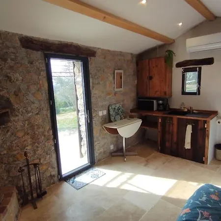 Chalet Cabanon Provencal En Pierres Et Acces Piscine Luxe